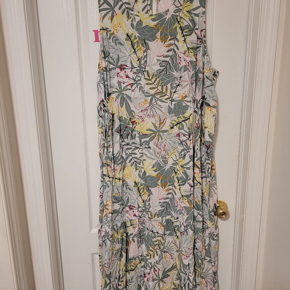 (Sz 28)  Sleeveless Maxi Dress